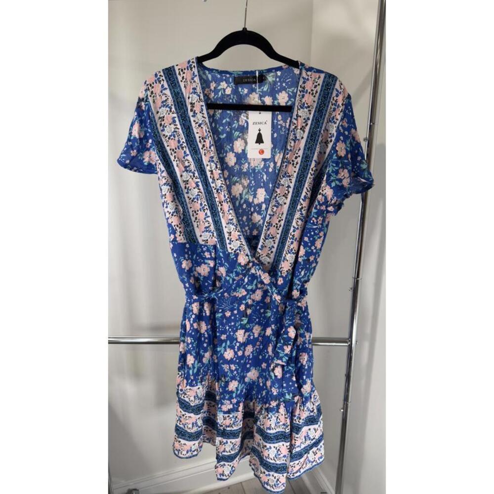 ZESICA Floral Wrap Dress in Blue